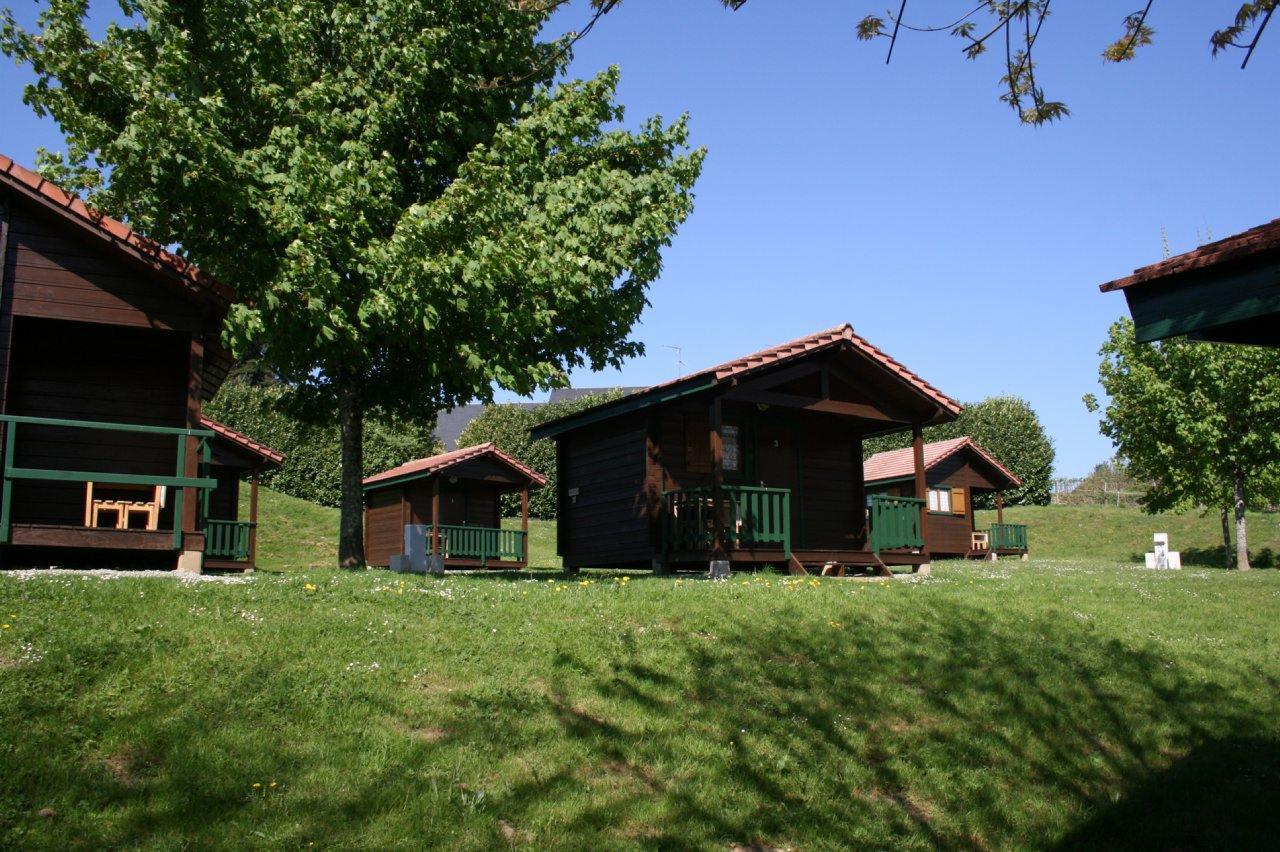 Camping Les Etoiles Saint-Sornin-Lavolps Exterior photo