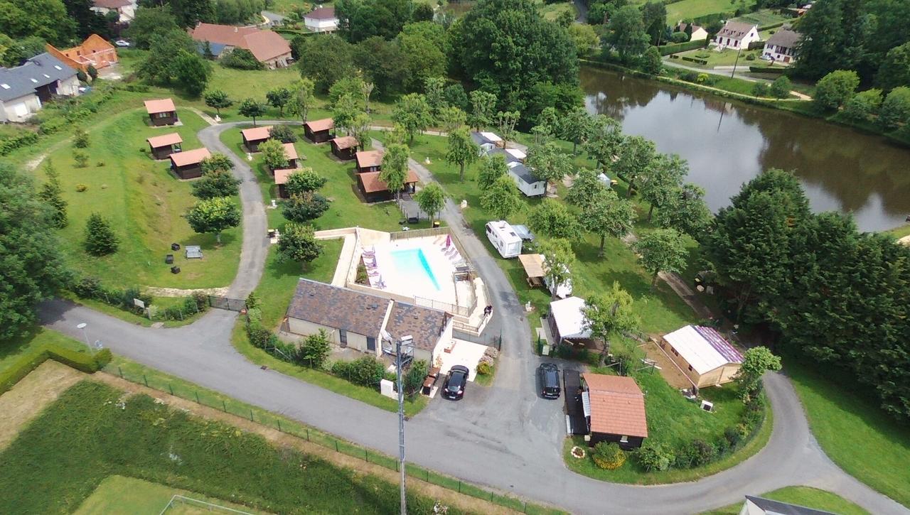 Camping Les Etoiles Saint-Sornin-Lavolps Exterior photo